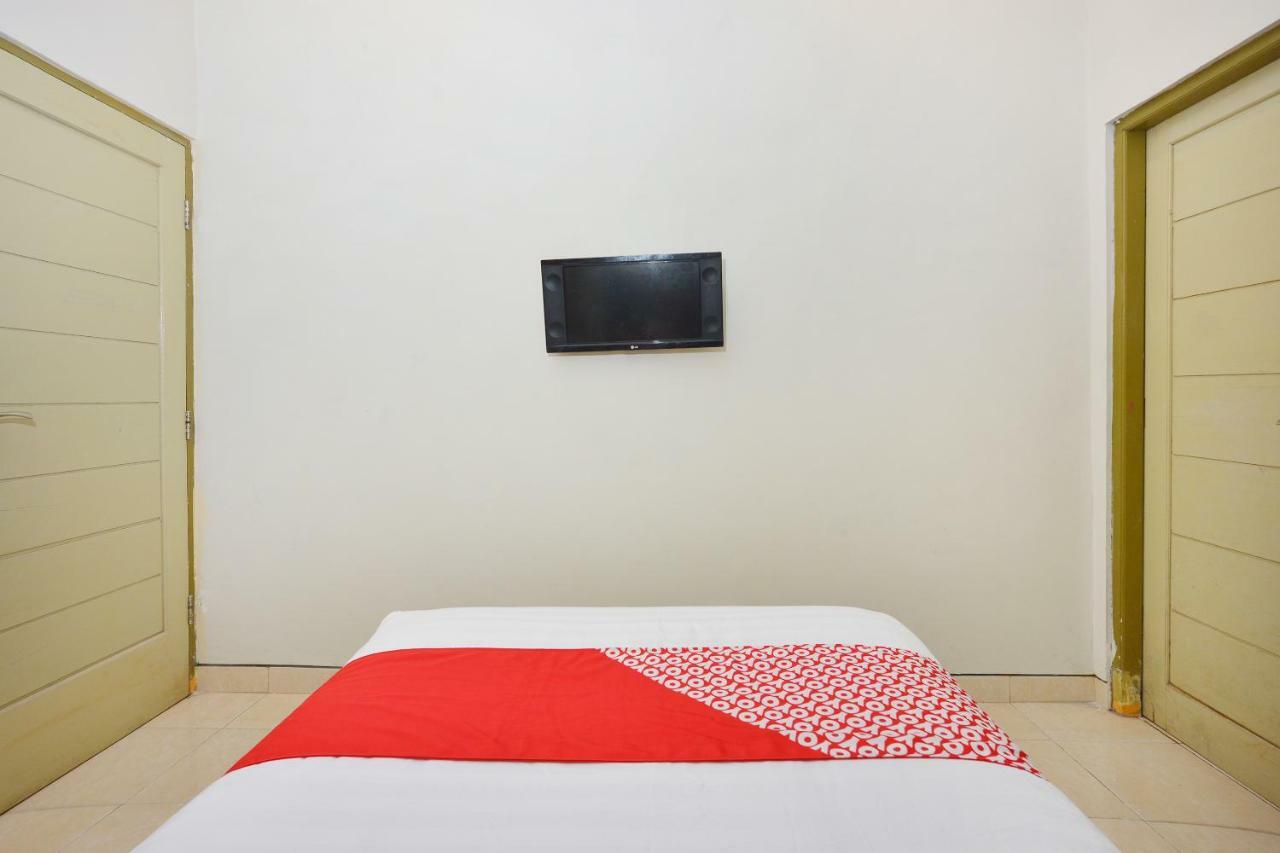 Oyo 743 Garden Guesthouse Maguwo Экстерьер фото