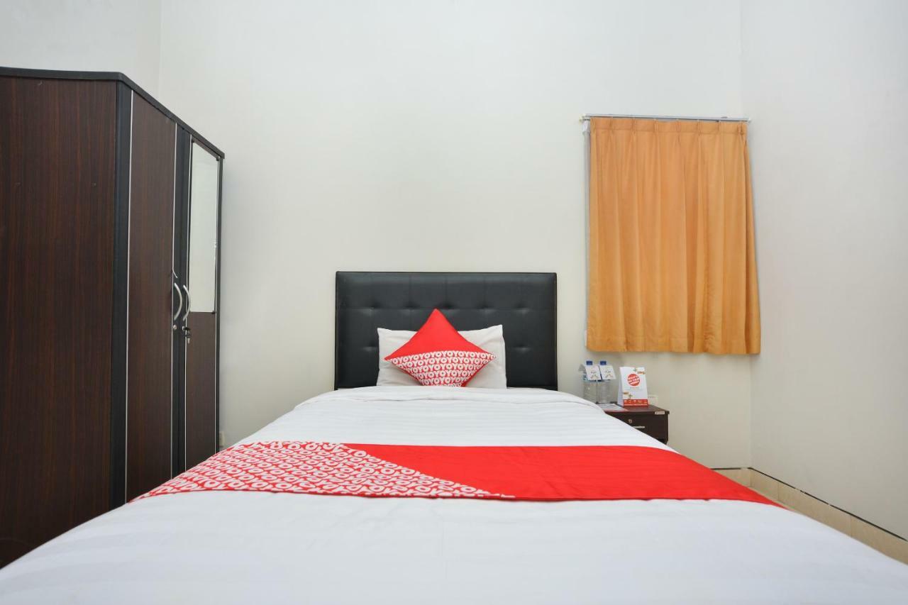 Oyo 743 Garden Guesthouse Maguwo Экстерьер фото