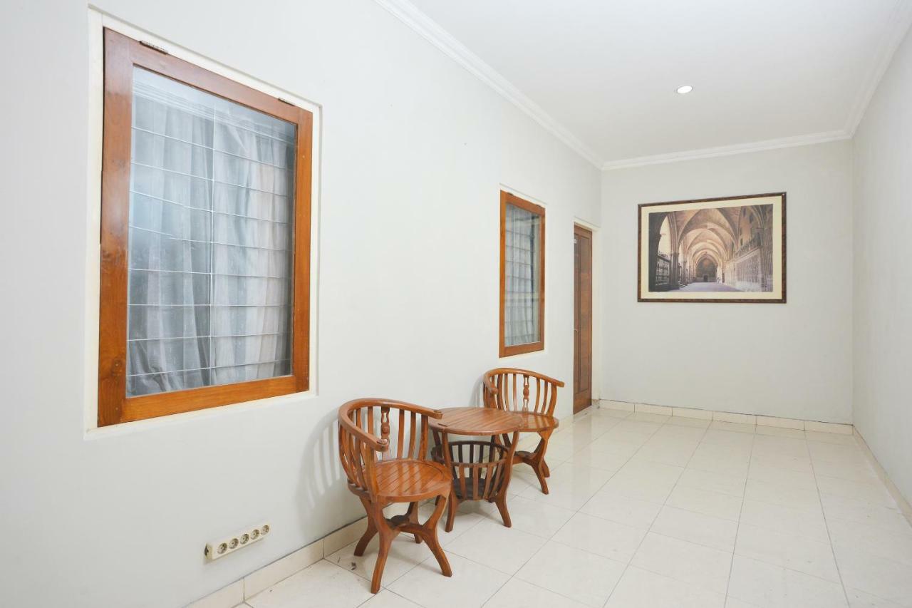 Oyo 743 Garden Guesthouse Maguwo Экстерьер фото