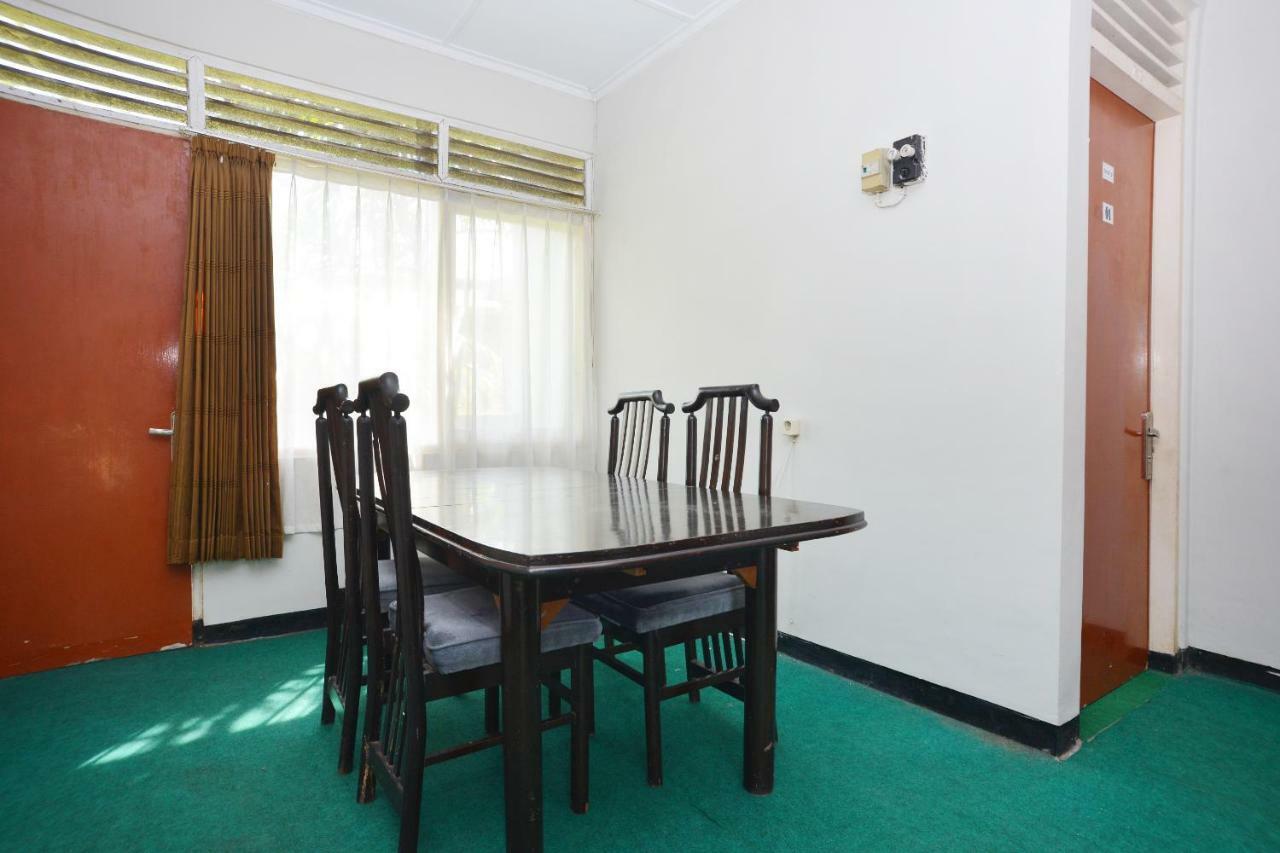 Oyo 743 Garden Guesthouse Maguwo Экстерьер фото