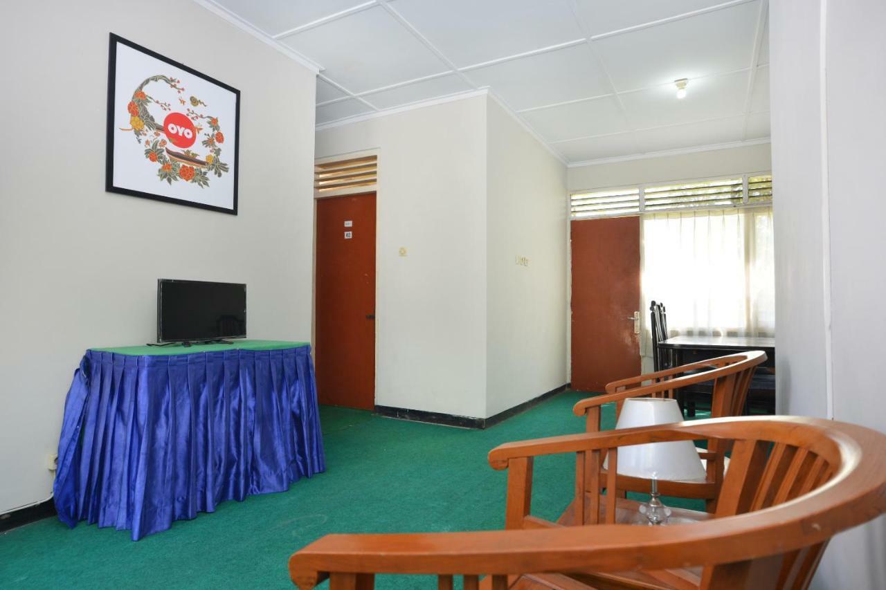 Oyo 743 Garden Guesthouse Maguwo Экстерьер фото