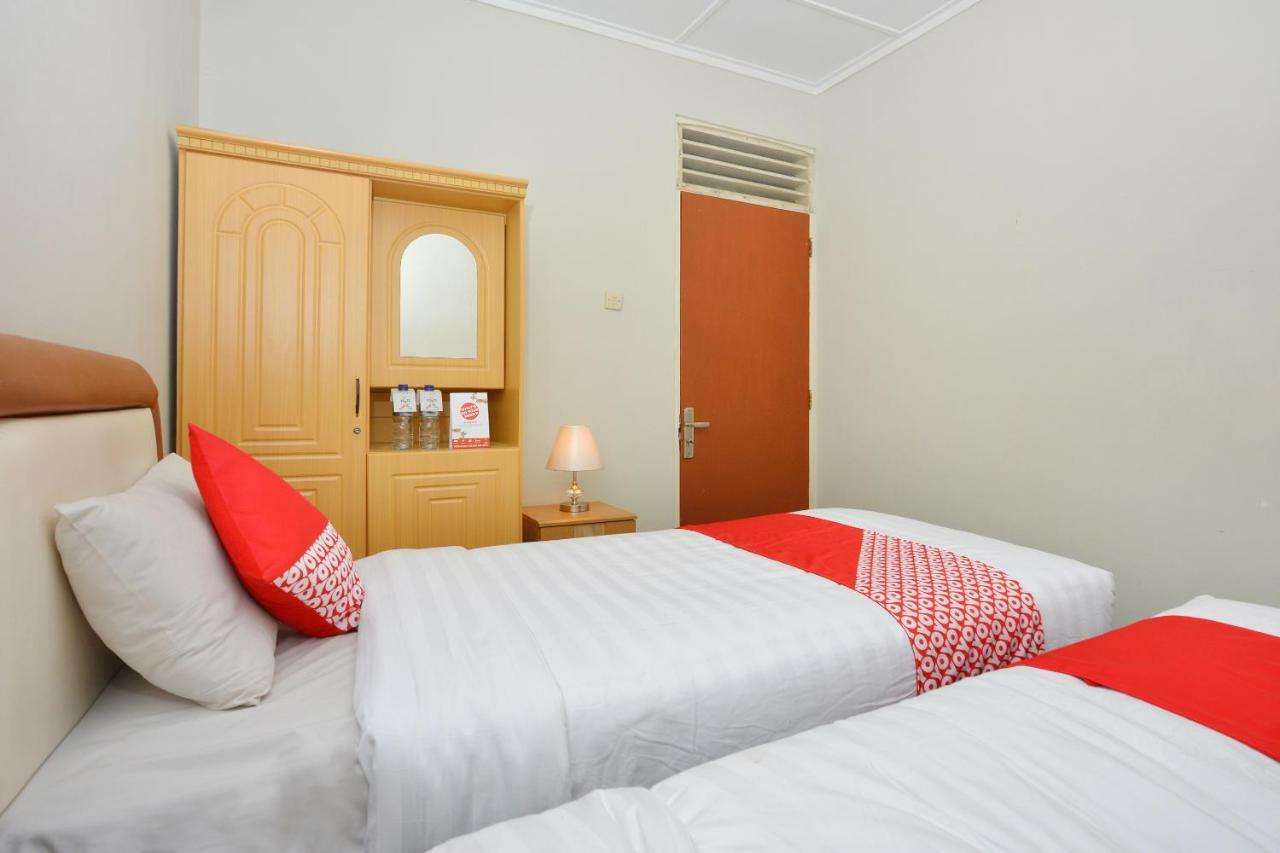 Oyo 743 Garden Guesthouse Maguwo Экстерьер фото