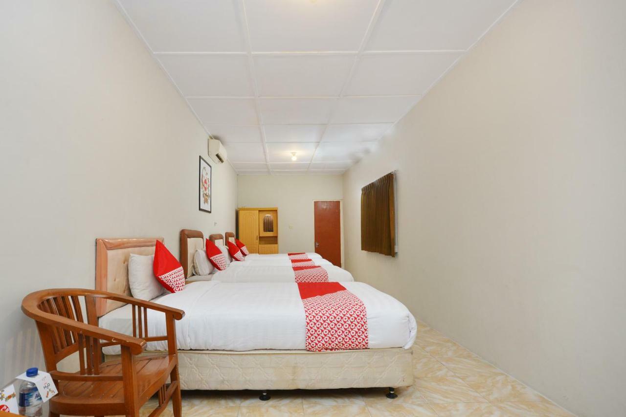 Oyo 743 Garden Guesthouse Maguwo Экстерьер фото