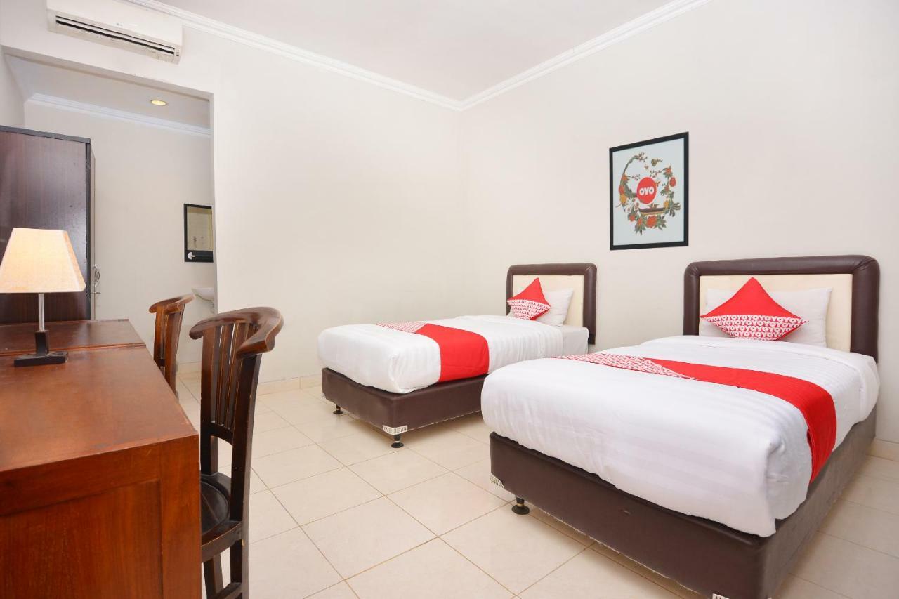 Oyo 743 Garden Guesthouse Maguwo Экстерьер фото